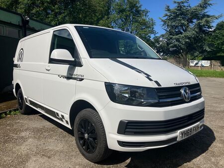 VOLKSWAGEN TRANSPORTER 2.0 TDI T28 Trendline FWD SWB Euro 6 (s/s) 5dr