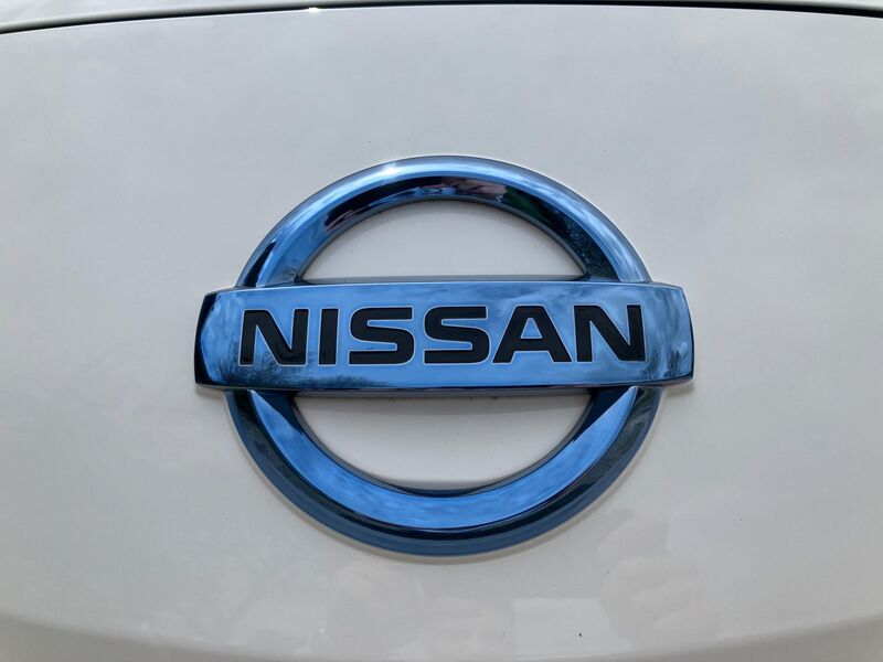 NISSAN E-NV200