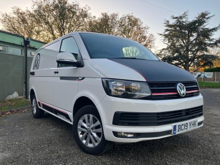 VOLKSWAGEN TRANSPORTER 2.0 TDI T30 BlueMotion Tech Highline DSG FWD SWB Euro 6 (s/s) 5dr