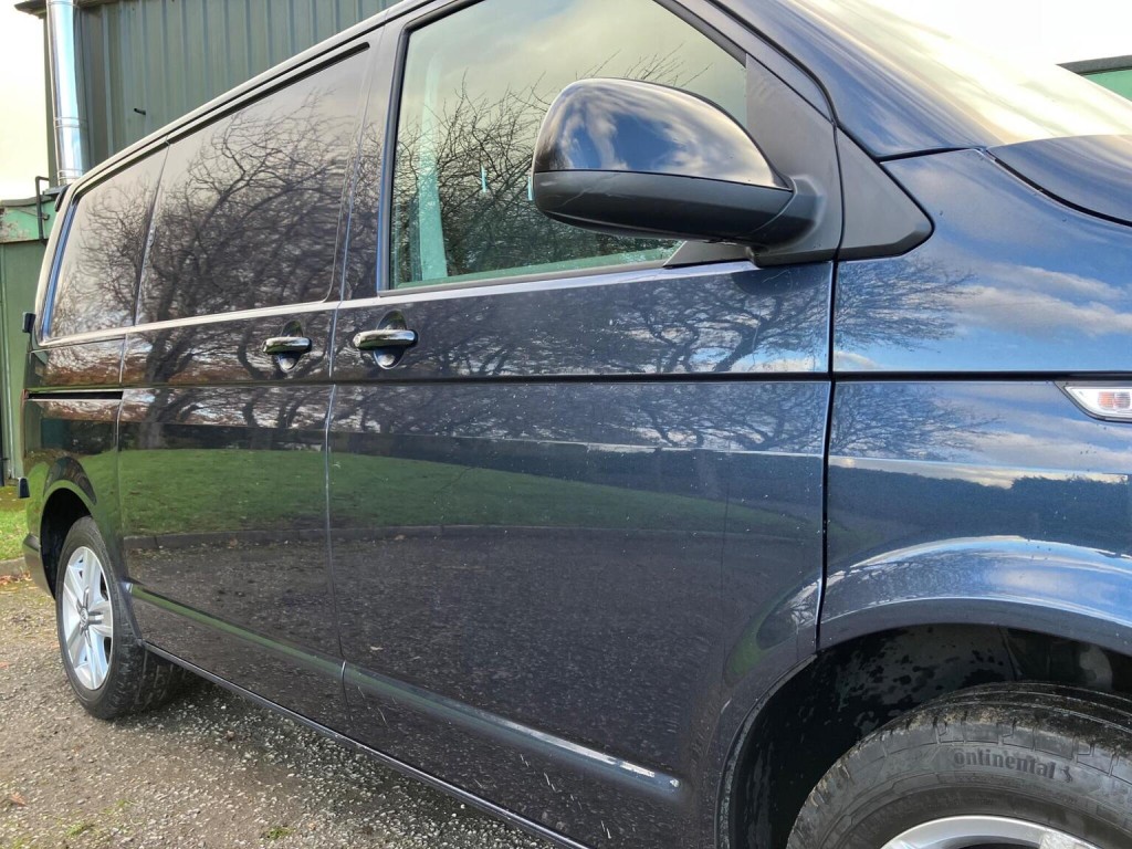 VOLKSWAGEN TRANSPORTER