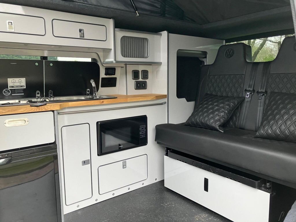 VOLKSWAGEN T6 CAMPERVAN
